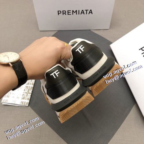 脱ぎ履きしやすい/着脱しやすい トムフォード偽物ブランド 冬用防寒 高品質 人気 高機能防滑ソール ランニングシューズ 2021秋冬 トムフォード TOM FORD