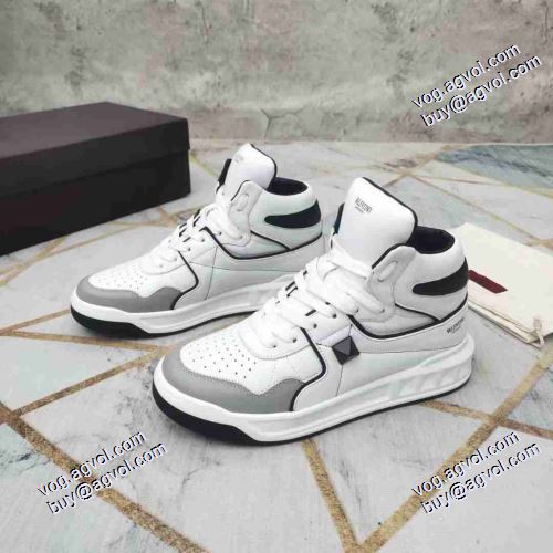 ヴァレンティノスーパーコピー 激安 ハイトップシューズ 2021秋冬 ランニングシューズ ヴァレンティノ VALENTINO ファッション 人気