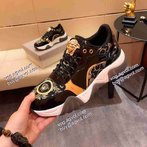 VERSACE偽物ブランド 人気新品★超特価★ スニーカー ヴェルサーチVERSACE 2021春夏 