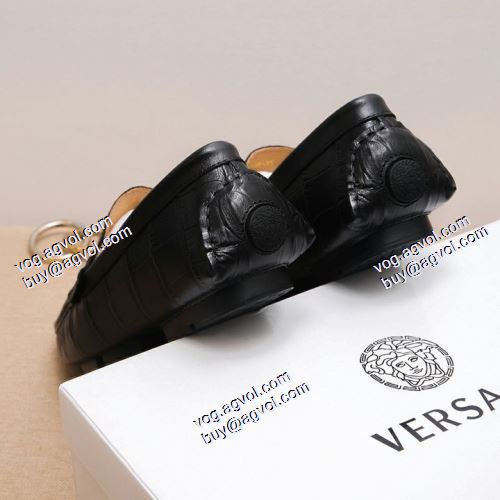 VERSACEブランド 偽物 通販 2021春夏 ヴェルサーチVERSACE カジュアルシューズ 今買い◎得 