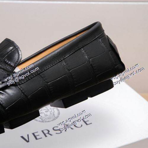 VERSACEブランド 偽物 通販 2021春夏 ヴェルサーチVERSACE カジュアルシューズ 今買い◎得 