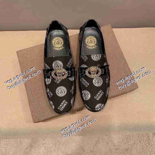 VERSACE偽物ブランド 超目玉 ヴェルサーチVERSACE 2021春夏 カジュアルシューズ