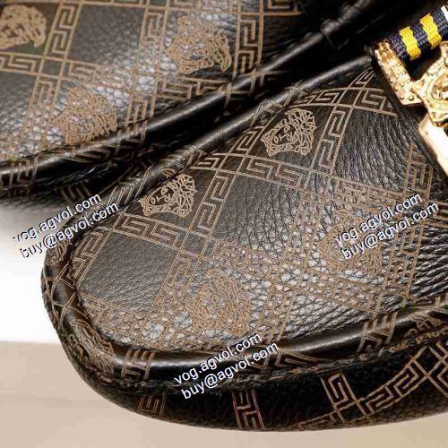 VERSACEスーパーコピー 激安 カジュアルシューズ 2021春夏 ヴェルサーチVERSACE 長く愛用できる