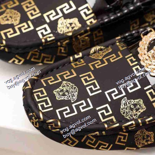 2色可選 カジュアルシューズ 2021春夏 ヴェルサーチVERSACE 海外セレブ愛用 ヴェルサーチ偽物ブランド