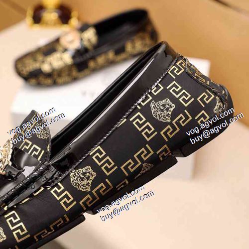 2色可選 カジュアルシューズ 2021春夏 ヴェルサーチVERSACE 海外セレブ愛用 ヴェルサーチ偽物ブランド