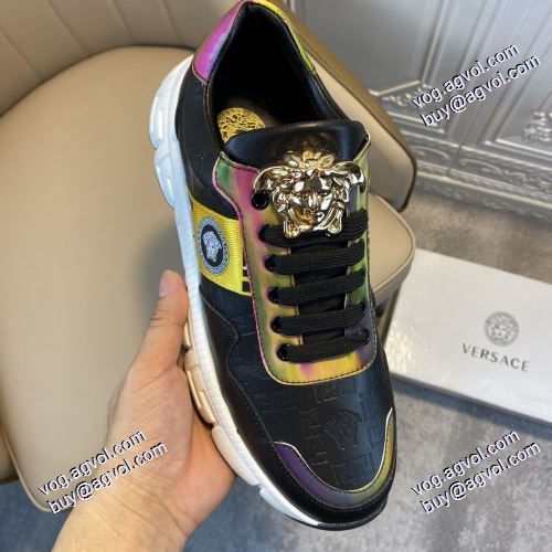 海外セレブ愛用 ジョギング 2021秋冬 スニーカー ヴェルサーチVERSACE ランニングシューズ クッション加工 2色可選