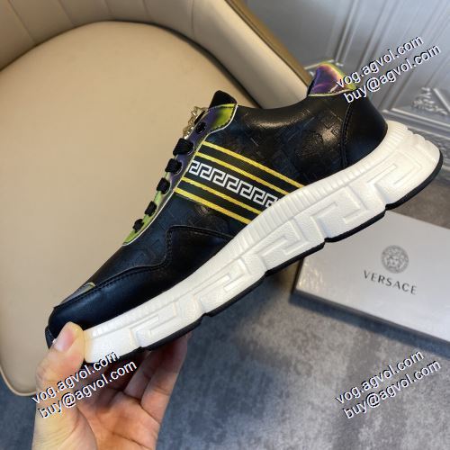 海外セレブ愛用 ジョギング 2021秋冬 スニーカー ヴェルサーチVERSACE ランニングシューズ クッション加工 2色可選