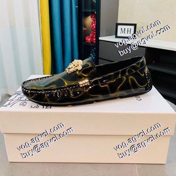 2色可選 2021秋冬 ヴェルサーチVERSACE エスバドリーユ 大人の雰囲気抜群 上品な輝きを放つ形 カジュアルシューズ ヴェルサーチブランドコピー