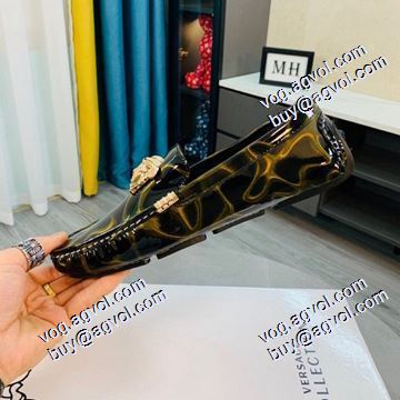 2色可選 2021秋冬 ヴェルサーチVERSACE エスバドリーユ 大人の雰囲気抜群 上品な輝きを放つ形 カジュアルシューズ ヴェルサーチブランドコピー