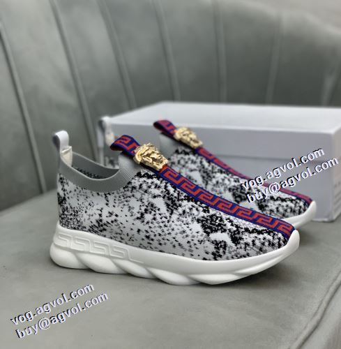 2色可選 スニーカー 軽量で疲れにくい 着脱の簡単なスリップオンタイプ 2021秋冬 ヴェルサーチVERSACE ヴェルサーチスーパーコピー 人気販売中