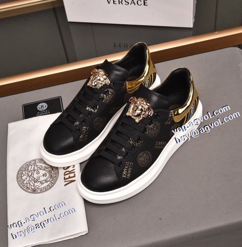2021秋冬 ヴェルサーチVERSACE 人気販売中 フラットシューズ ヴェルサーチコピー オリジナル 透湿・防水素材採用 滑りにくい 2色可選