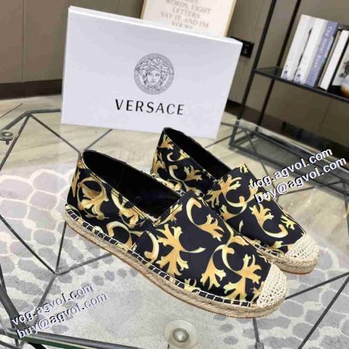 2021秋冬 大絶賛の履き心地! ヴェルサーチVERSACE 2色可選 カジュアルシュッズ コンフォート ヴェルサーチブランド 偽物 通販 ローヒール 脱ぎ履きしやすい/着脱しやすい 極上シューズ