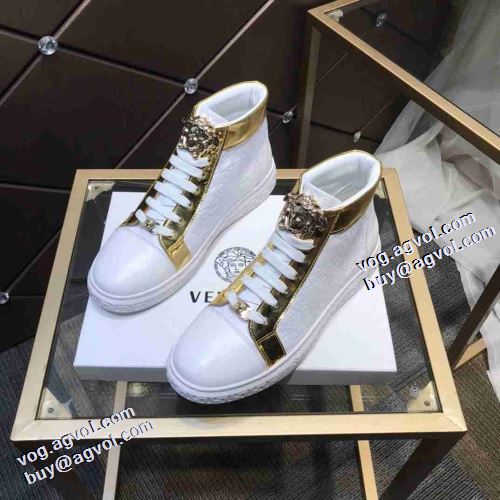 2021秋冬 ヴェルサーチVERSACE 2色可選 ハイトップシューズ サイズ豊富 強力撥水加工 ロードジョグ 大人の雰囲気抜群 ヴェルサーチブランドコピー