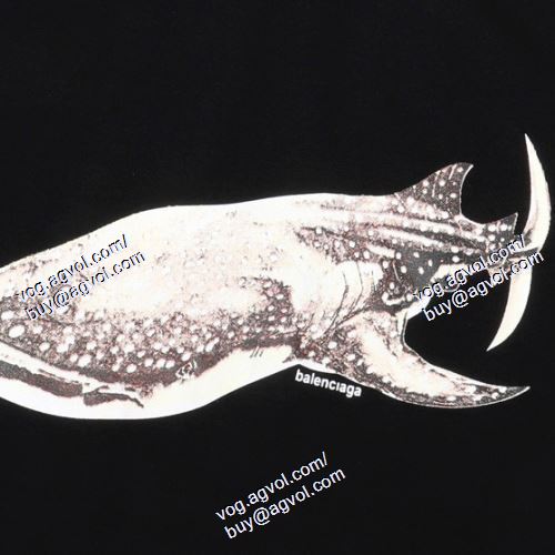  2021春夏 バレンシアガ BALENCIAGA 2色可選 一味違うケーブル編みが魅力満点 半袖Tシャツ BALENCIAGAブランド コピー