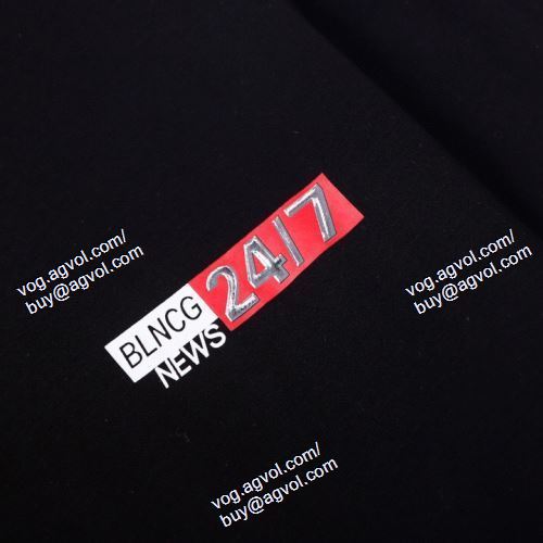  2色可選 バレンシアガ BALENCIAGA 首胸ロゴ 2021春夏 BALENCIAGAコピー ブランド 半袖Tシャツ