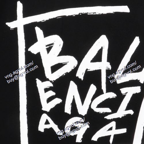  2021春夏 バレンシアガ BALENCIAGA 2色可選 半袖Tシャツ BALENCIAGAブランド コピー 絶大な人気を誇る