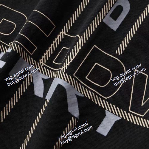  バーバリー BURBERRY 2色可選 ファッション 人気 半袖Tシャツ BURBERRYコピー  2021春夏