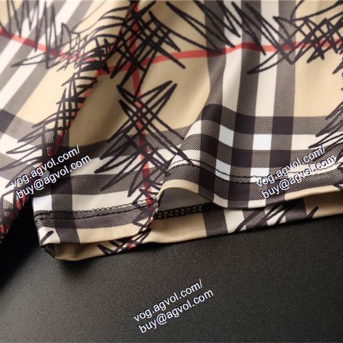  大人気☆NEW!!  バーバリー BURBERRY BURBERRYブランドコピー 2021春夏 半袖Tシャツ 上下セット  