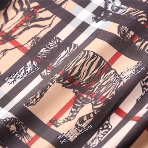  BURBERRYスーパーコピー 半袖Tシャツ 上下セット ★安心★追跡付 バーバリー BURBERRY 2021春夏 