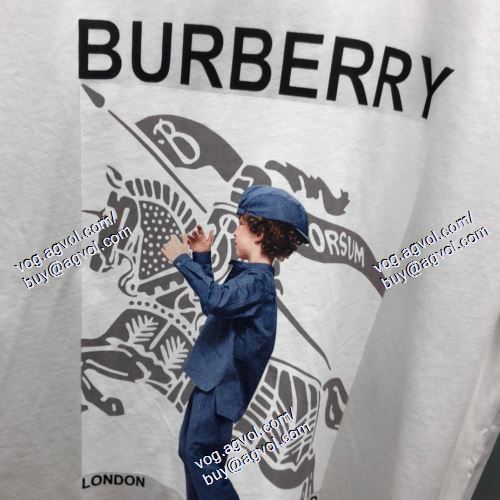  2021春夏 BURBERRYブランドスーパーコピー 2色可選 首胸ロゴ 半袖Tシャツ バーバリー BURBERRY 