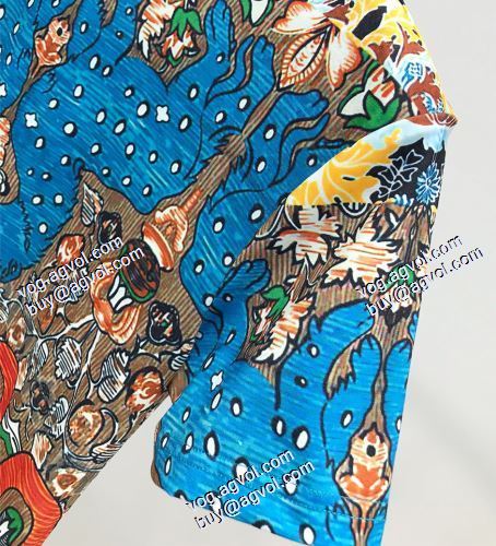 2021春夏 半袖シャツ D&Gスーパーコピー 激安 ドルチェ＆ガッバーナ Dolce&Gabbana 綺麗に決まるフォルム！ 