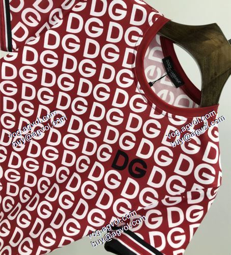 上品な輝きを放つ形 2021春 ドルチェ＆ガッバーナ Dolce&Gabbana D&Gスーパーコピー 激安 半袖シャツ 