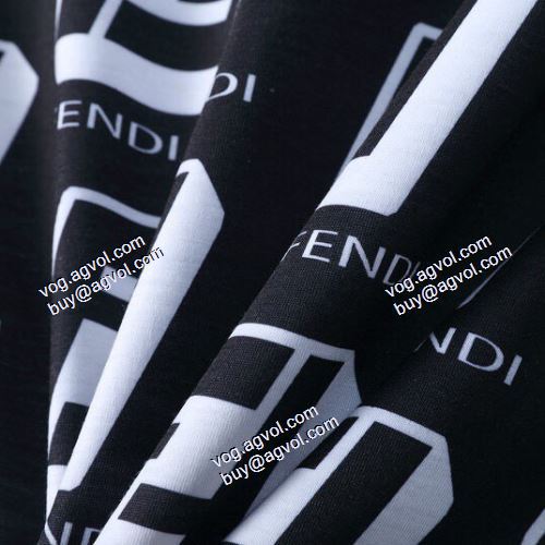  2021春夏 FENDIブランド 偽物 通販 めちゃくちゃお得 フェンディ FENDI  半袖シャツ