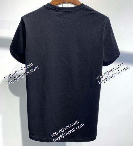 2色可選 2021春夏 ジバンシー GIVENCHY 上品な輝きを放つ形 ジバンシィブランド 偽物 通販 半袖シャツ