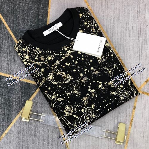  ジバンシー GIVENCHY 2021春夏 美品！半袖Tシャツ GIVENCHYブランド コピー 
