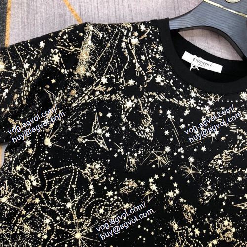  ジバンシー GIVENCHY 2021春夏 美品！半袖Tシャツ GIVENCHYブランド コピー 