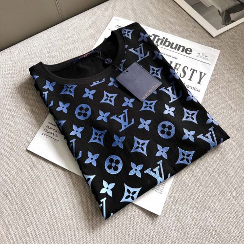 ルイ ヴィトンスーパーコピー 2022新作 半袖Tシャツ 高級感漂わせる ルイ ヴィトン LOUIS VUITTON 収縮性のある クールビズ バリエーションに富む