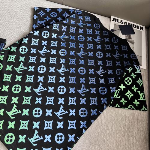 ルイ ヴィトンスーパーコピー 2022新作 半袖Tシャツ 高級感漂わせる ルイ ヴィトン LOUIS VUITTON 収縮性のある クールビズ バリエーションに富む