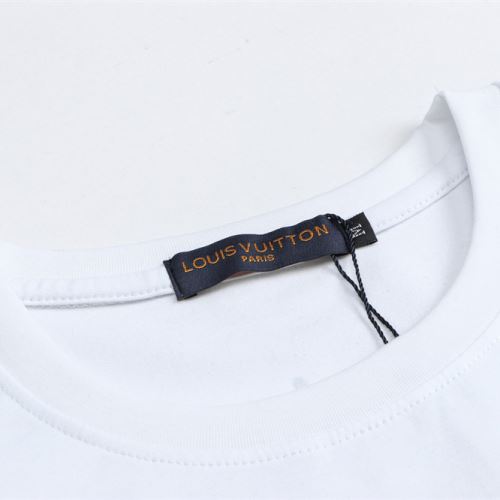2022新作 プリント 定番のアイテム ルイ ヴィトン LOUIS VUITTON しわになりにくい  2色可選 半袖Tシャツ ルイ ヴィトンコピーブランド