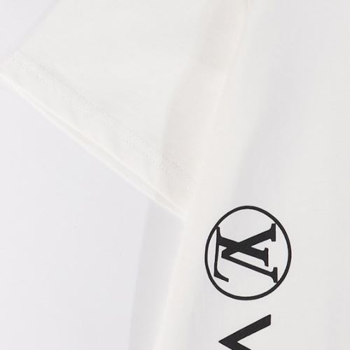 2色可選 ルイ ヴィトン LOUIS VUITTON 存在感のある ルイ ヴィトンブランドスーパーコピー 半袖Tシャツ 2022新作 レジャー 乾きやすい プリント