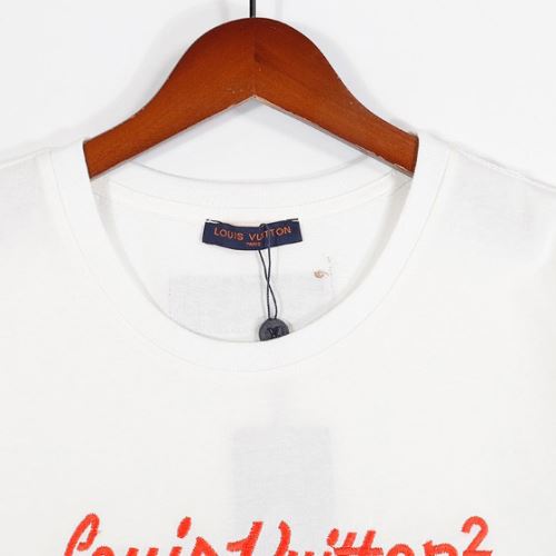コスパ最高のプライス 半袖Tシャツ 2色可選 クールビズ 2022新作 ルイ ヴィトンスーパーコピー ルイ ヴィトン LOUIS VUITTON  快適な着心地