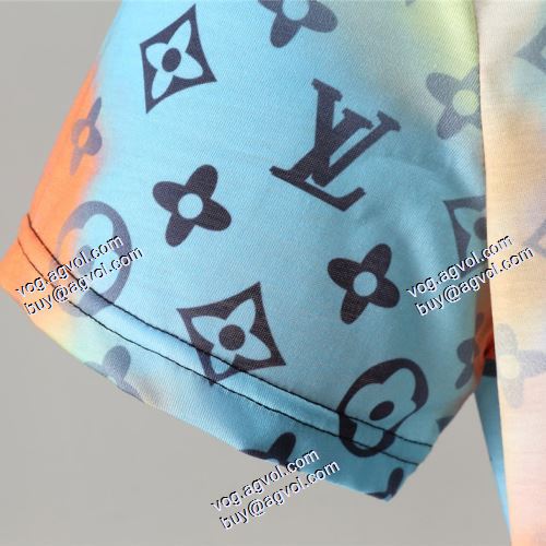 海外セレブ愛用 半袖シャツ 2021春夏 ルイ ヴィトン LOUIS VUITTON ルイ ヴィトンブランド 偽物 通販 　