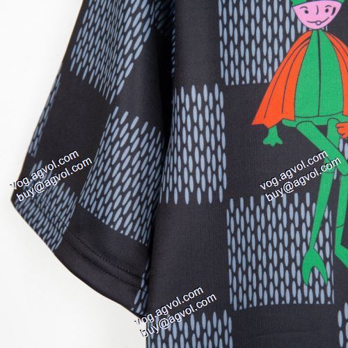 2色可選 ルイ ヴィトン LOUIS VUITTON 2021春夏 ルイ ヴィトン偽物ブランド 上品な輝きを放つ形 半袖シャツ 