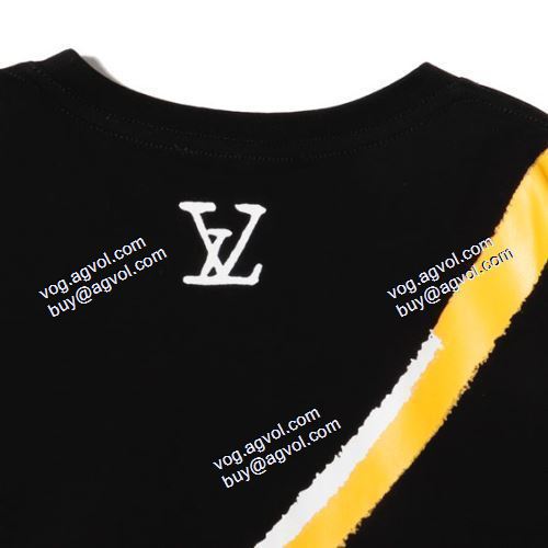  LOUIS VUITTONブランドコピー  ◆モデル愛用◆  2021春夏  ルイ ヴィトン LOUIS VUITTON  半袖シャツ 2色可選