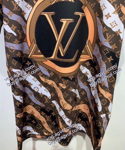  半袖Tシャツ ルイ ヴィトン LOUIS VUITTON 絶大な人気を誇る 2021春夏 LOUIS VUITTONブランド 偽物 通販