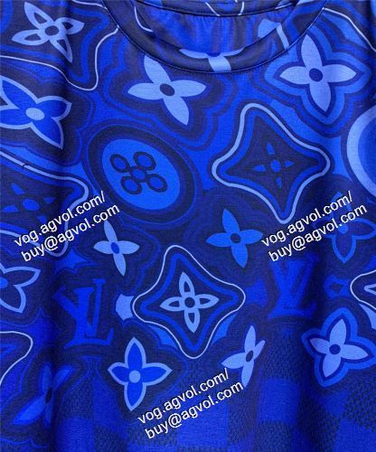  LOUIS VUITTONスーパーコピー 激安 半袖Tシャツ ルイ ヴィトン LOUIS VUITTON スタイルアップ効果 2021春夏