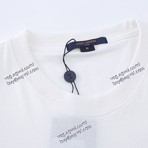  半袖Tシャツ ルイ ヴィトン LOUIS VUITTON 2色可選 2021春夏 LOUIS VUITTONブランド 偽物 通販 ムダな装飾を排したデザイン