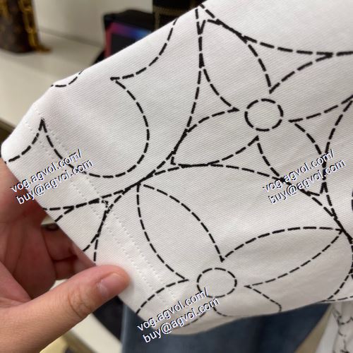  LOUIS VUITTONスーパーコピー 2色可選 半袖Tシャツ ルイ ヴィトン LOUIS VUITTON 2021春夏 存在感のある