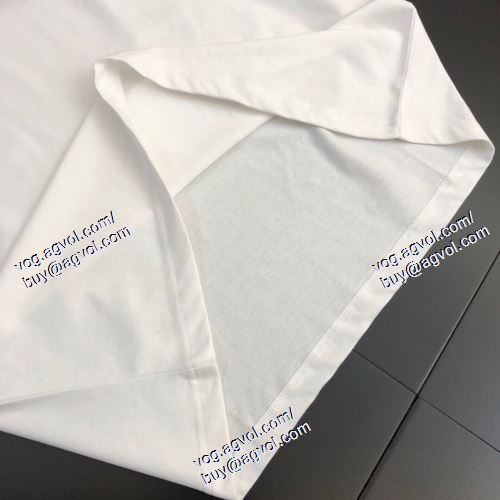  LOUIS VUITTONスーパーコピー 代引 存在感◎ 2色可選 半袖Tシャツ ルイ ヴィトン LOUIS VUITTON 2021春夏