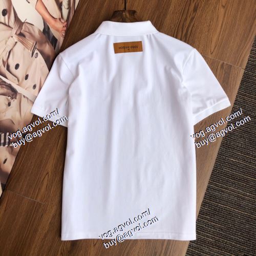  2色可選 ルイ ヴィトン LOUIS VUITTON 半袖Tシャツ LOUIS VUITTONブランドスーパーコピー 2021春夏 高級感を引き立てる