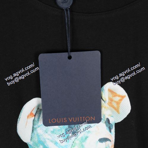  ルイ ヴィトン LOUIS VUITTON スタイリッシュな印象 LOUIS VUITTONブランドスーパーコピー 2021春夏 2色可選 半袖Tシャツ