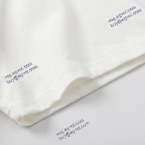 2色可選 2021春夏 落ち着いた感覚 ルイ ヴィトンコピー ルイ ヴィトン LOUIS VUITTON 半袖Tシャツ プリント 流行に関係なく長年愛用できる