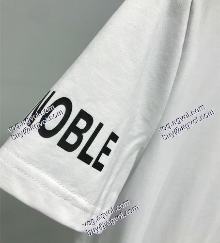モンクレール MONCLER モンクレールブランド 偽物 通販 2色可選 半袖シャツ 派手 ：比较华丽的 2021春夏