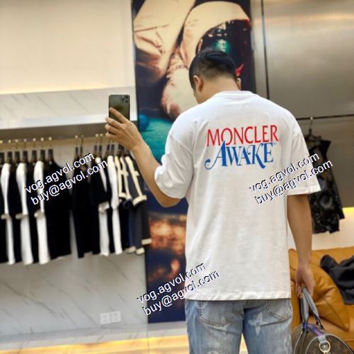  高級感溢れるデザイン  2色可選  モンクレール MONCLER  2021春夏  半袖シャツ  MONCLERブランド 偽物 通販 