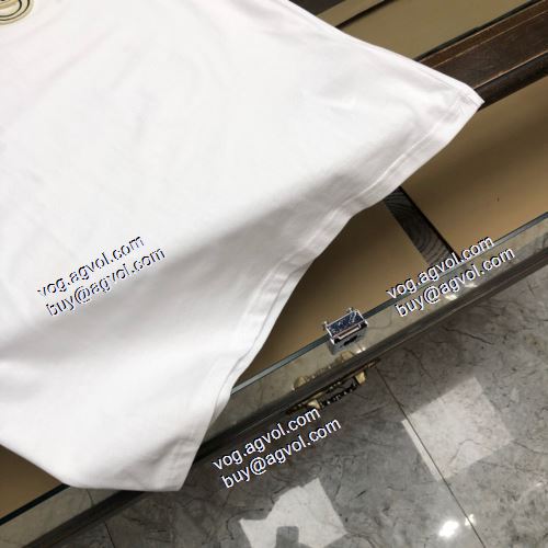  モンクレール MONCLER  2色可選 2021春夏  半袖シャツ  数に限りがある  MONCLERブランド 偽物 通販   