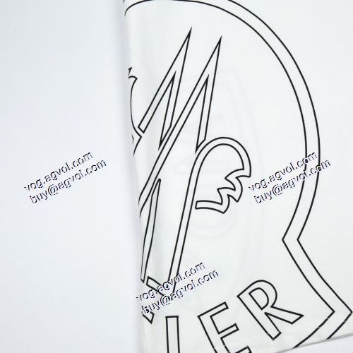  2色可選 モンクレール MONCLER  ムダな装飾を排したデザイン  半袖シャツ  MONCLERスーパーコピー 代引  2021春夏 